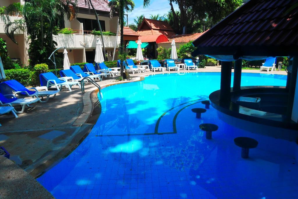 Swiss Palm Semesteranläggning (resort) Patong