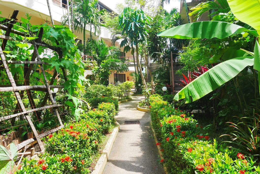 Swiss Palm Semesteranläggning (resort)